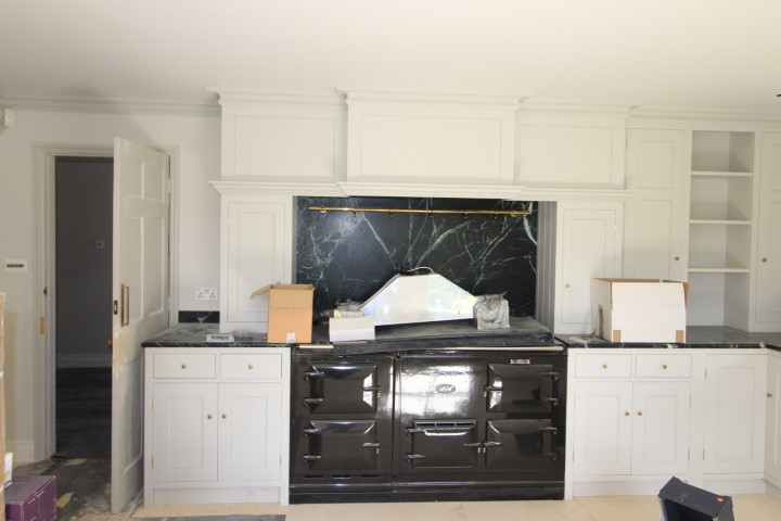 Traditional style kitchen